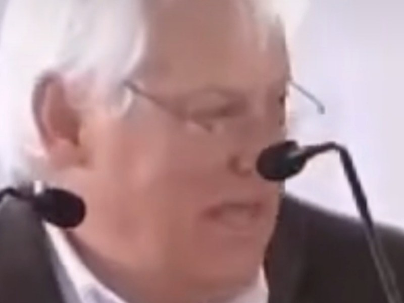 Confunde nombre del gobernador con el de un panista frente a AMLO y las redes no&nbsp;perdonaron